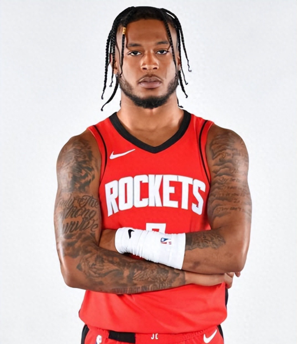 Được đưa ra bởi Rockets, Whi